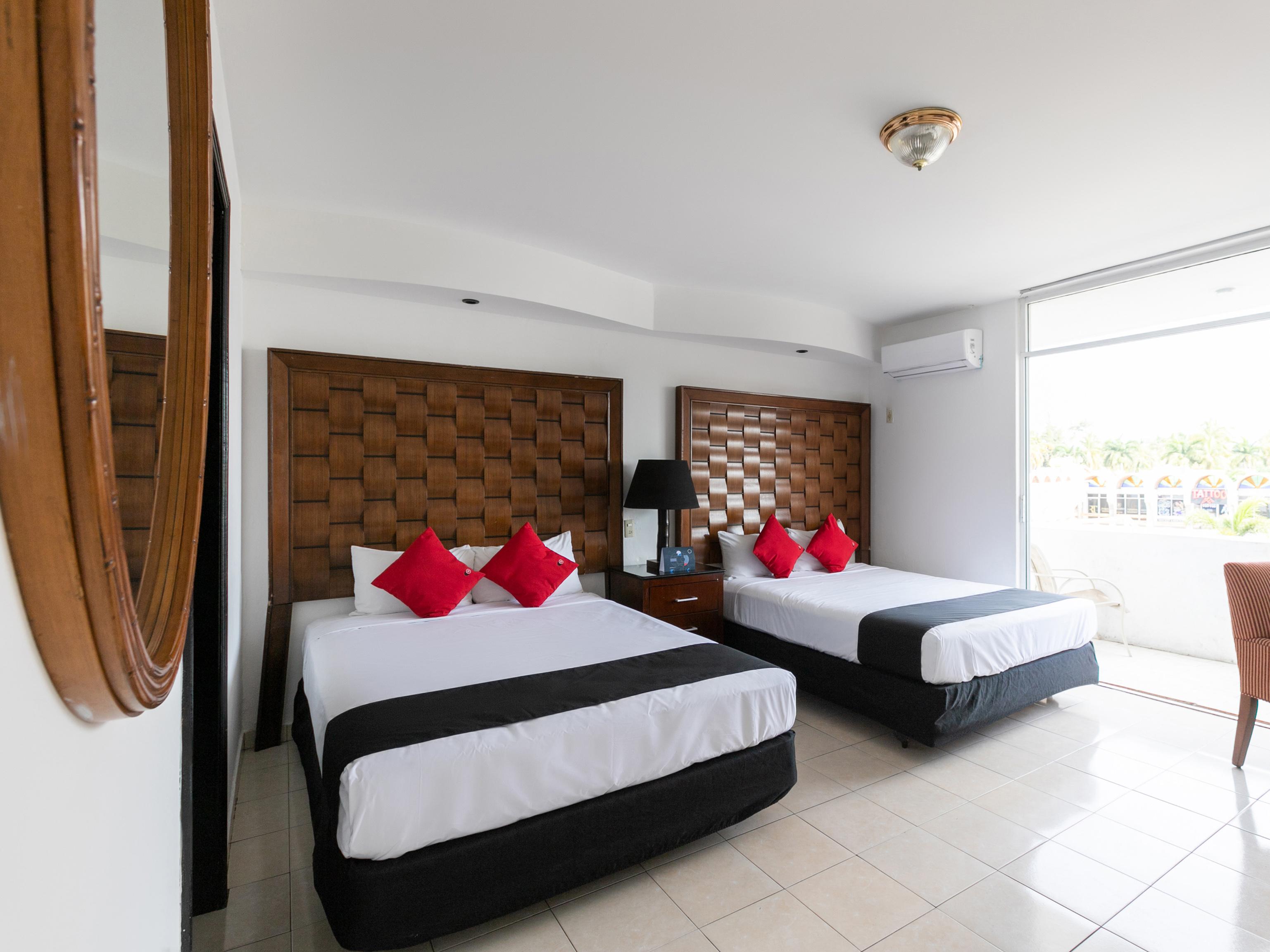 Capital O Zona Dorada Inn, 马萨特兰 外观 照片