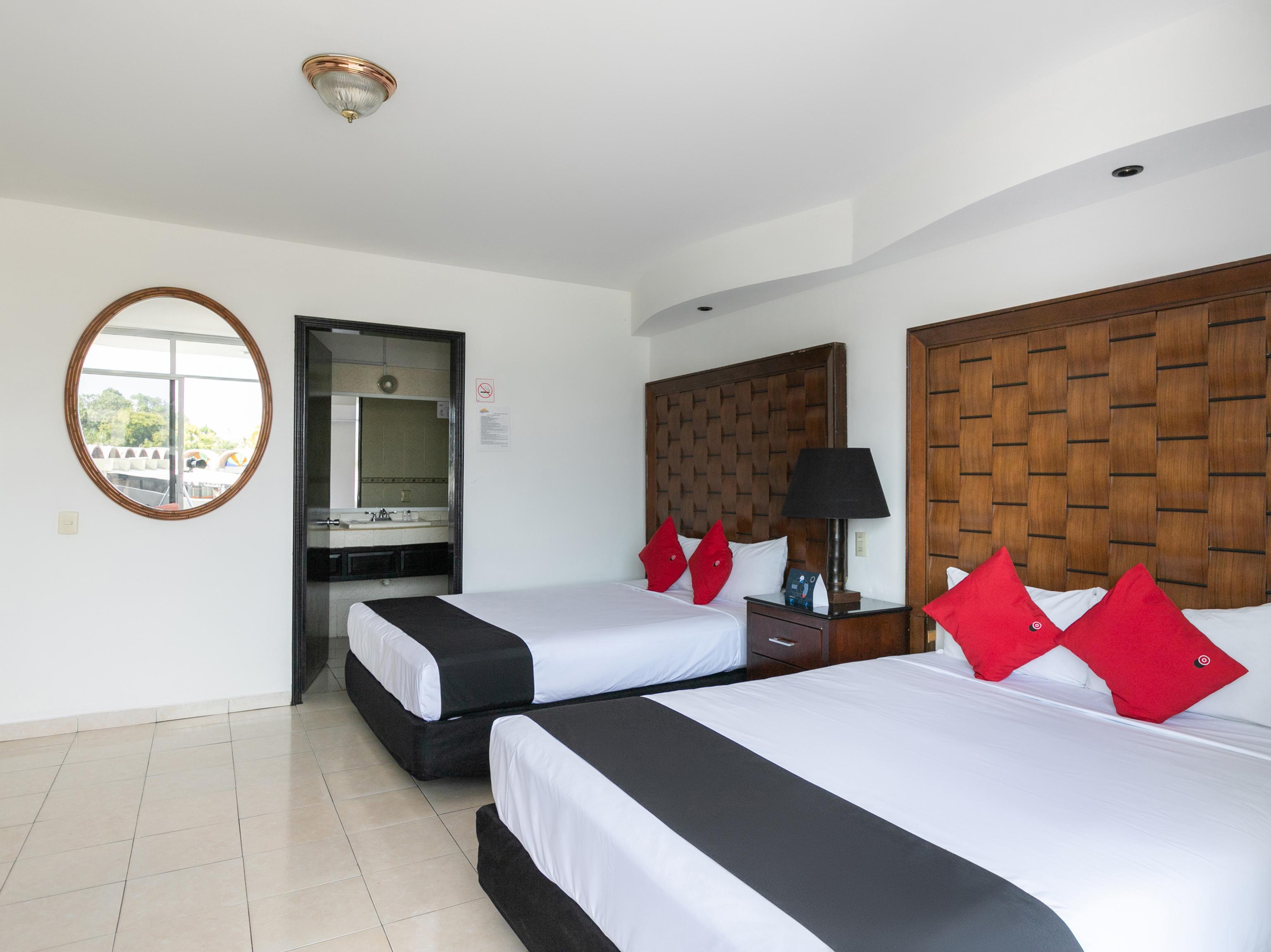 Capital O Zona Dorada Inn, 马萨特兰 外观 照片