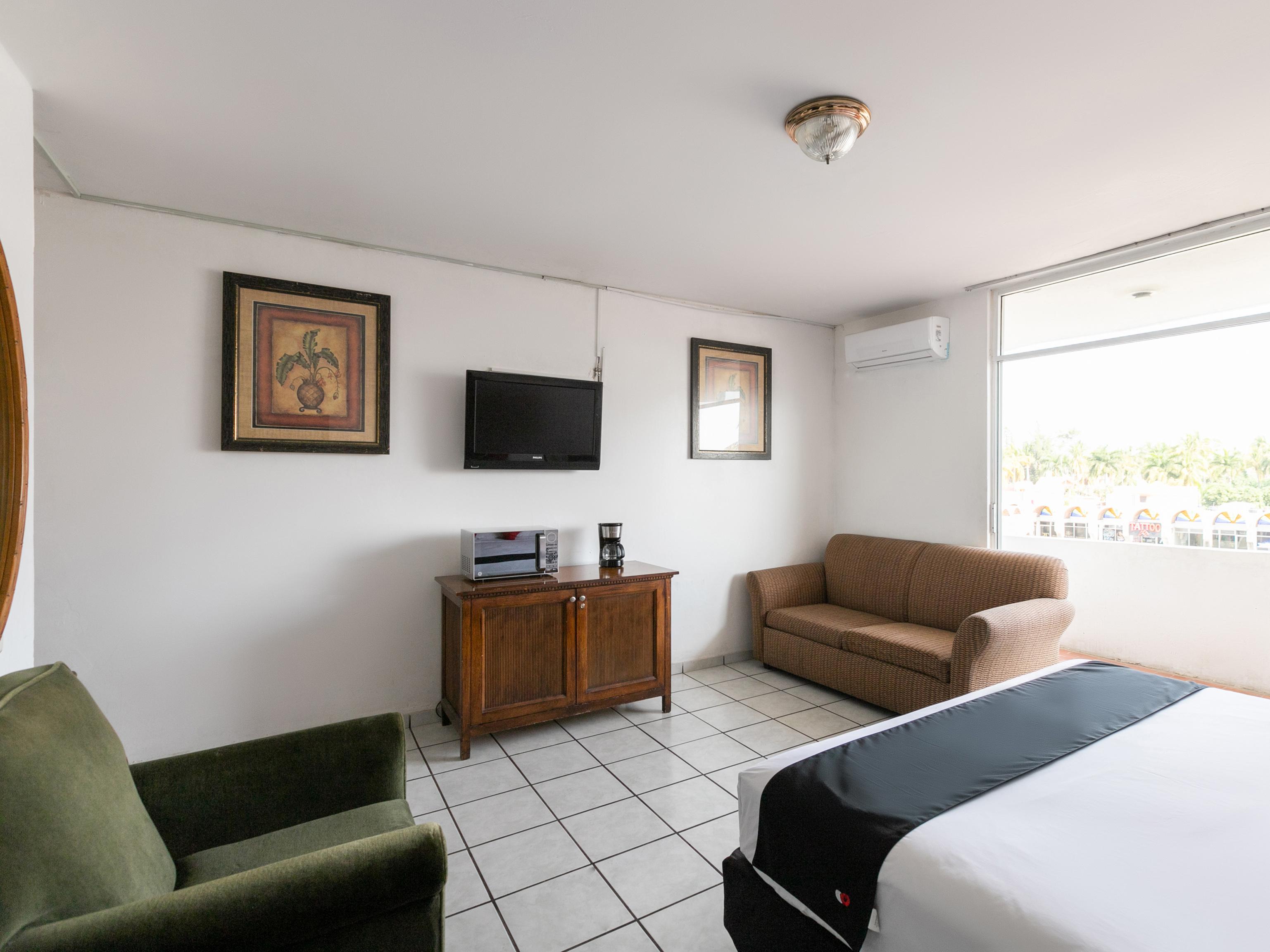 Capital O Zona Dorada Inn, 马萨特兰 外观 照片