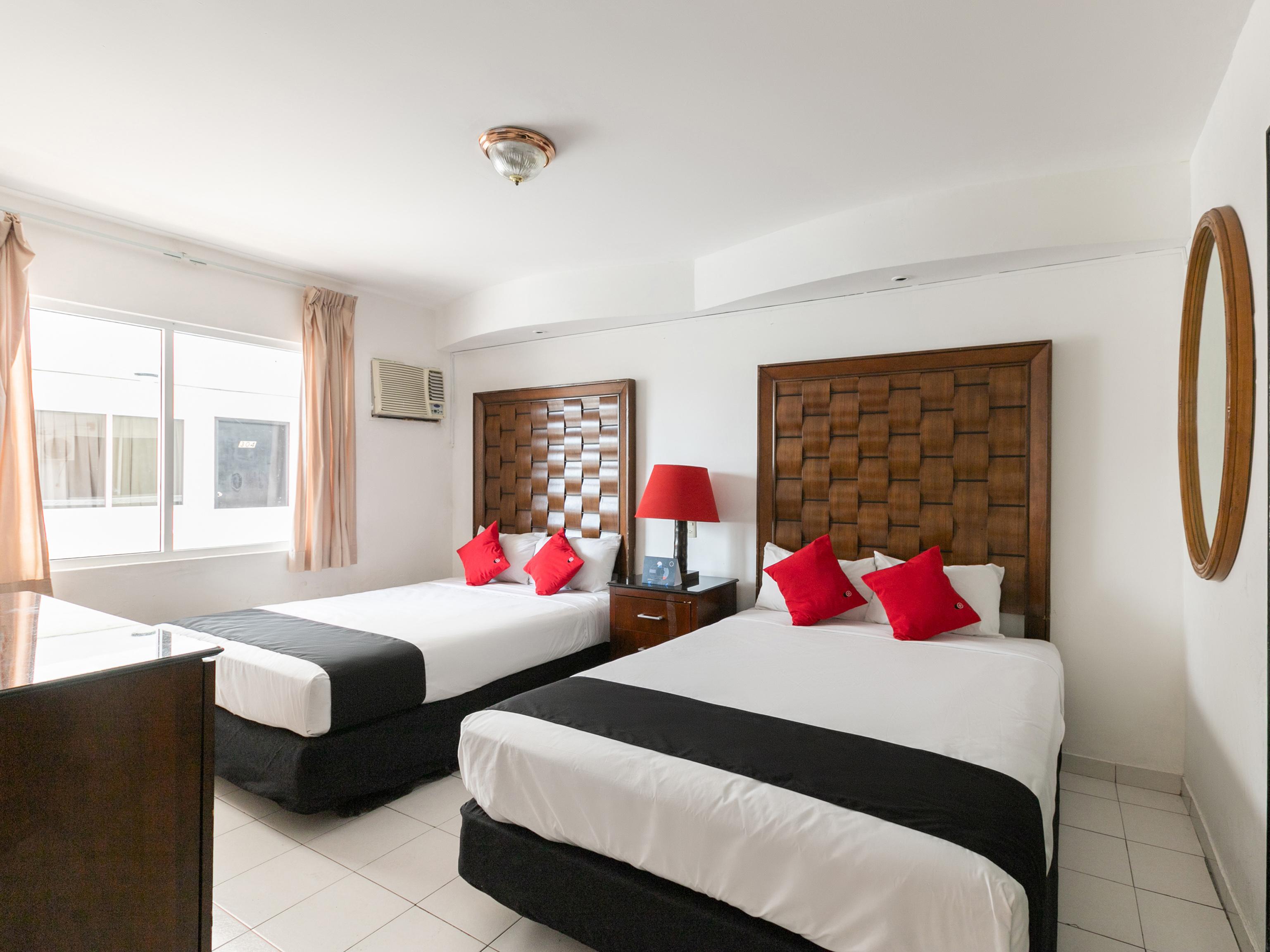 Capital O Zona Dorada Inn, 马萨特兰 外观 照片