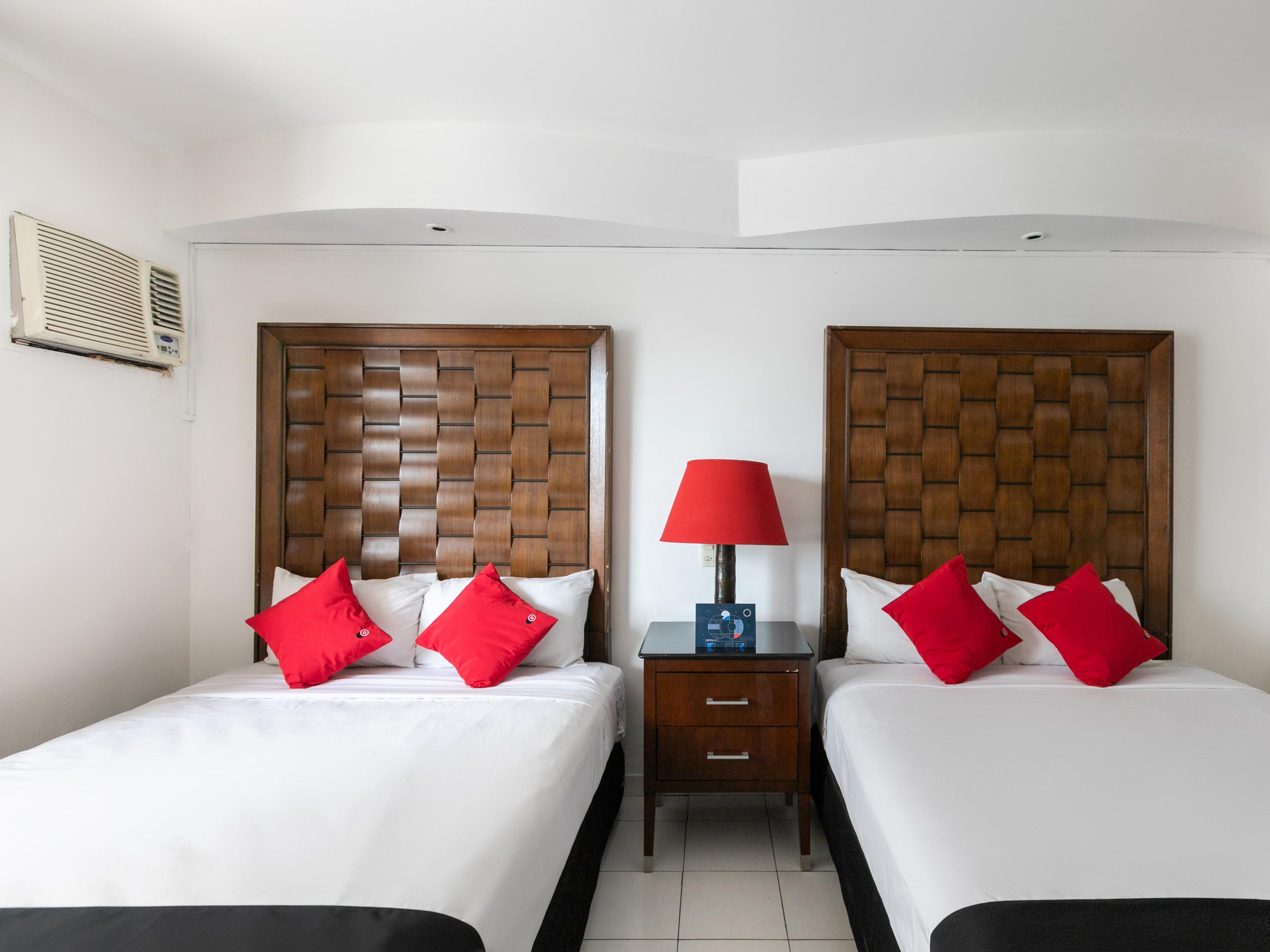 Capital O Zona Dorada Inn, 马萨特兰 外观 照片