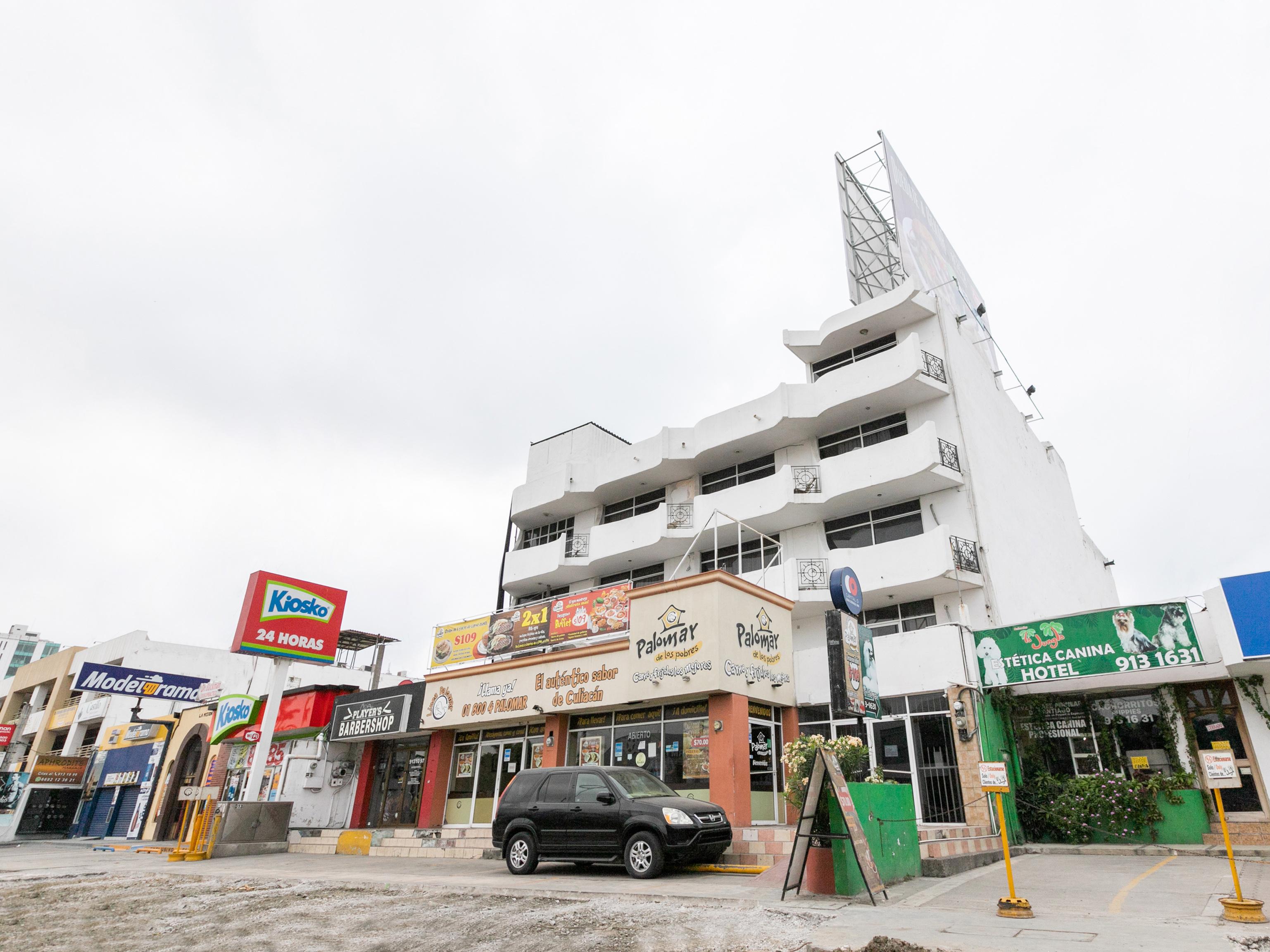 Capital O Zona Dorada Inn, 马萨特兰 外观 照片