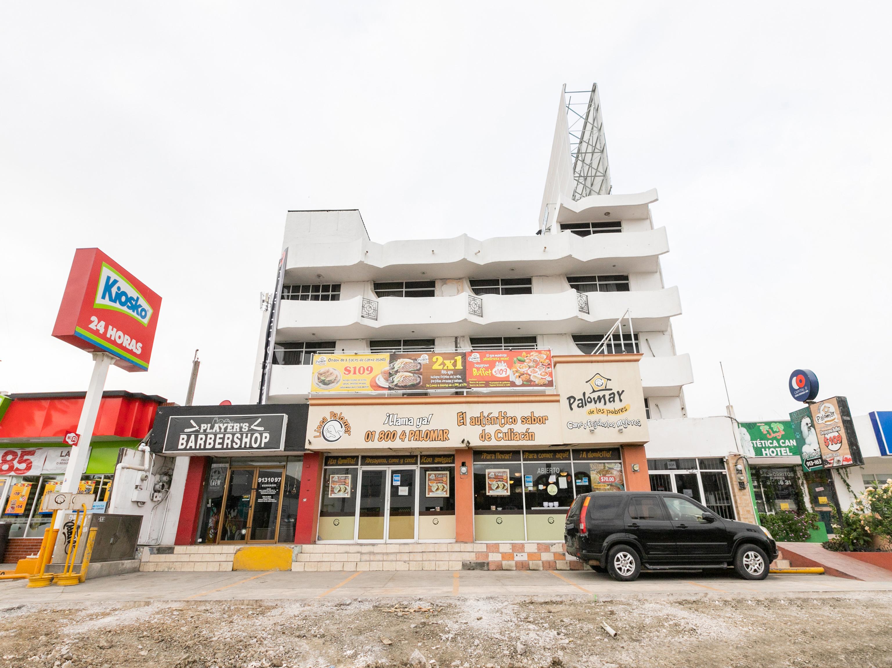 Capital O Zona Dorada Inn, 马萨特兰 外观 照片