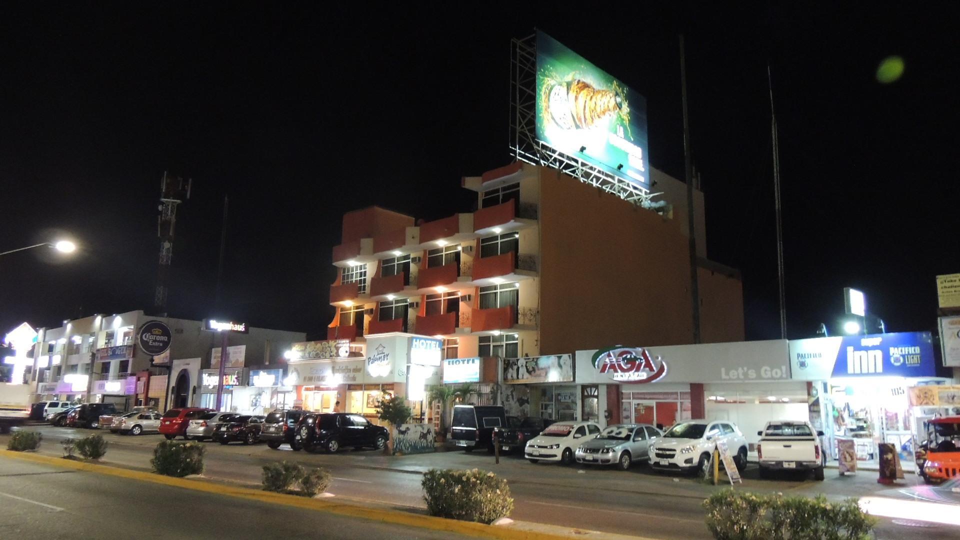 Capital O Zona Dorada Inn, 马萨特兰 外观 照片
